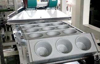 山東餐盒機哪家性價比高，真空成型機廠家推薦